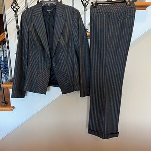 bebe charcoal gray with silver Pinstripe Blazer size 8 & Pants size 6 Set